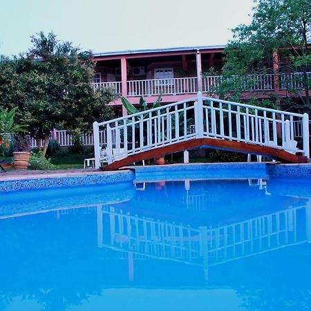 Hotel Posada La Sorgente Puerto Iguazu Exterior photo