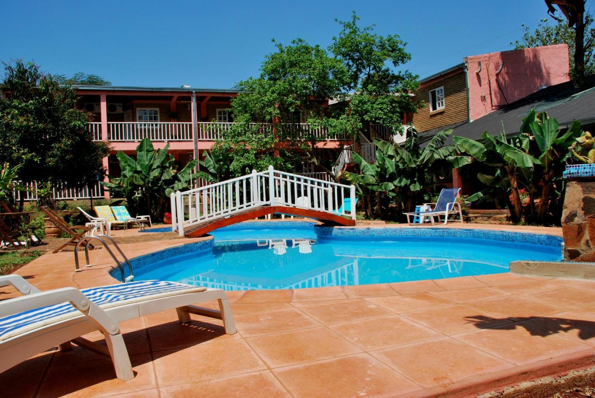 Hotel Posada La Sorgente Puerto Iguazu Exterior photo