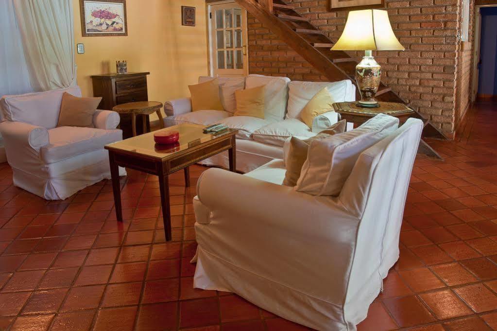 Hotel Posada La Sorgente Puerto Iguazu Exterior photo